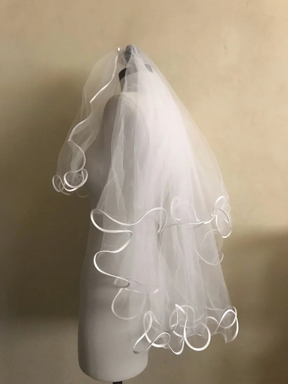 Vintage White Bridal Veil with Rolled Edge Trim
